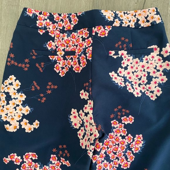 Cynthia Rowly Floral Straight/ Skinny Ankle Dress Pants Women's Size 4 - Picture 2 of 4